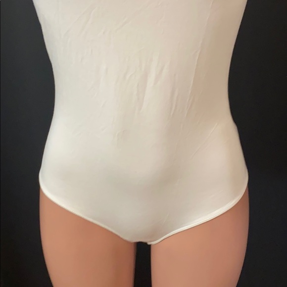 NWT LITTLE BLACK BODYSUIT White Knit Top Blouse - Picture 4 of 8